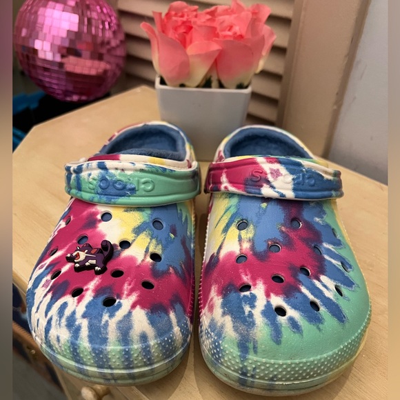 💕TIE DYE CROCS💕 - Picture 1 of 9